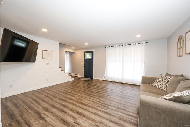 7007 Forestwood Drive, Fort Wayne, IN 46815