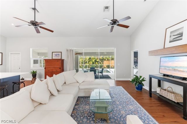 1377 Coconut DR, Fort Myers, FL 33901