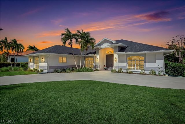 1377 Coconut DR, Fort Myers, FL 33901