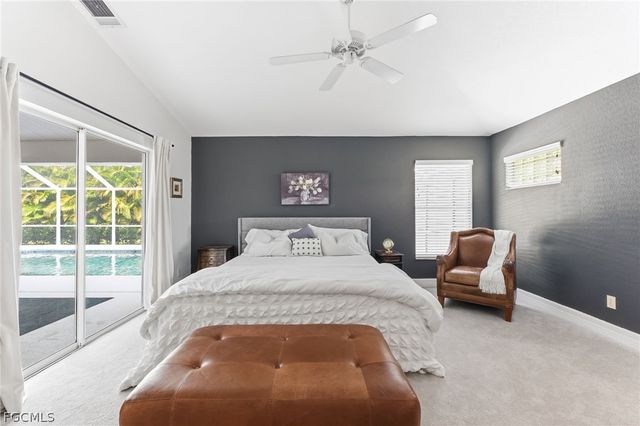 1377 Coconut DR, Fort Myers, FL 33901