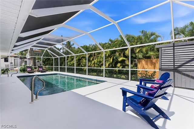 1377 Coconut DR, Fort Myers, FL 33901