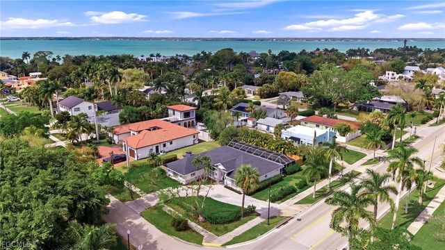 1377 Coconut DR, Fort Myers, FL 33901