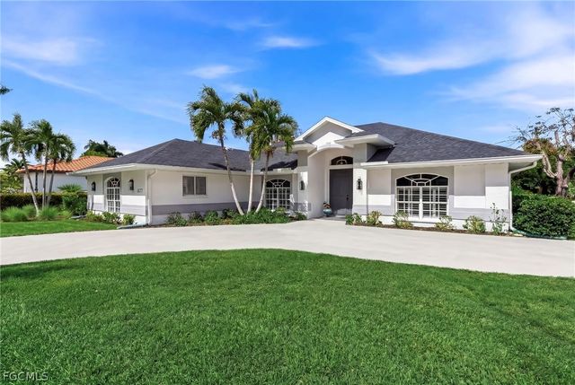 1377 Coconut DR, Fort Myers, FL 33901