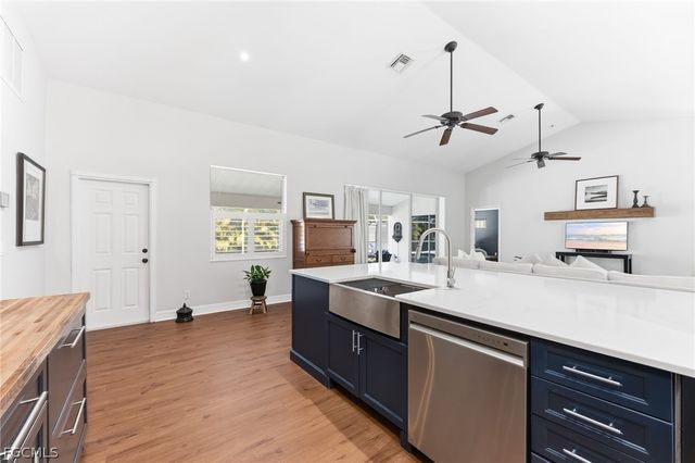 1377 Coconut DR, Fort Myers, FL 33901