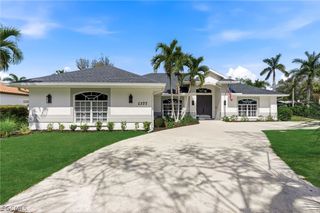 1377 Coconut DR, Fort Myers, FL 33901