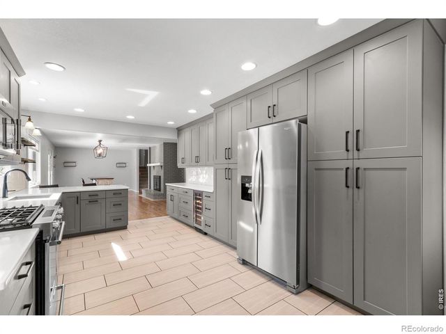 2424 52nd Ave Ct, Greeley, CO 80634