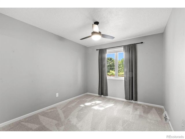 2424 52nd Ave Ct, Greeley, CO 80634