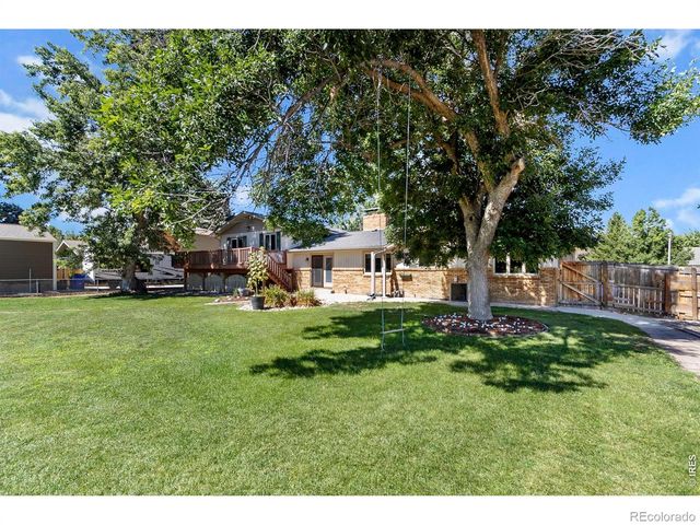 2424 52nd Ave Ct, Greeley, CO 80634