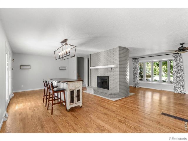 2424 52nd Ave Ct, Greeley, CO 80634