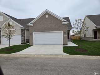 807 Plum Village Drive, Raisinville Twp, MI 48161