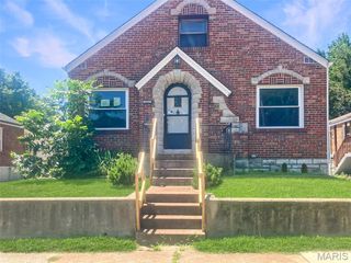 3806 Bayless Avenue, St Louis, MO 63125