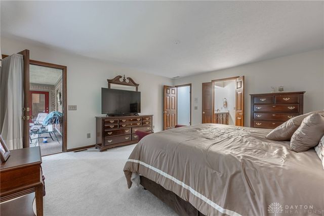 249 Chapel Drive, Springboro, OH 45066