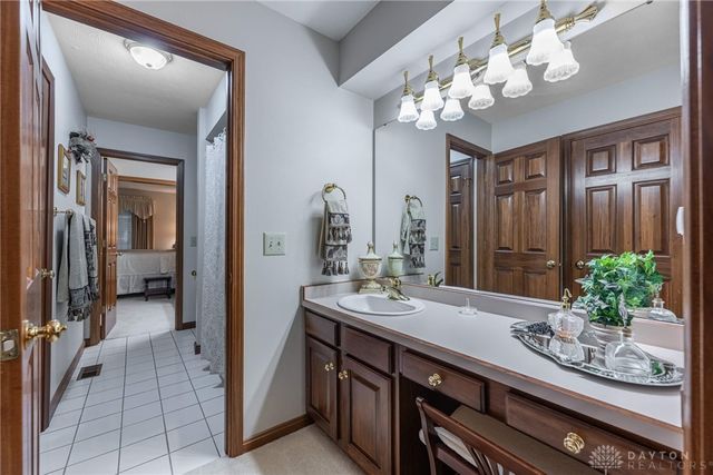 249 Chapel Drive, Springboro, OH 45066