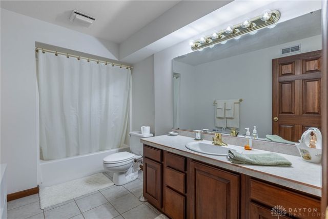 249 Chapel Drive, Springboro, OH 45066