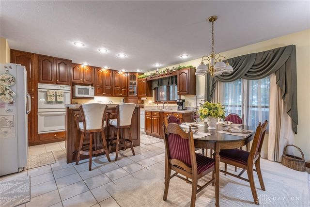 249 Chapel Drive, Springboro, OH 45066