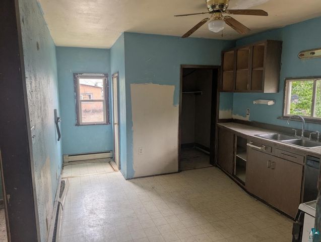 619 Weeks Ave, Superior, WI 54880