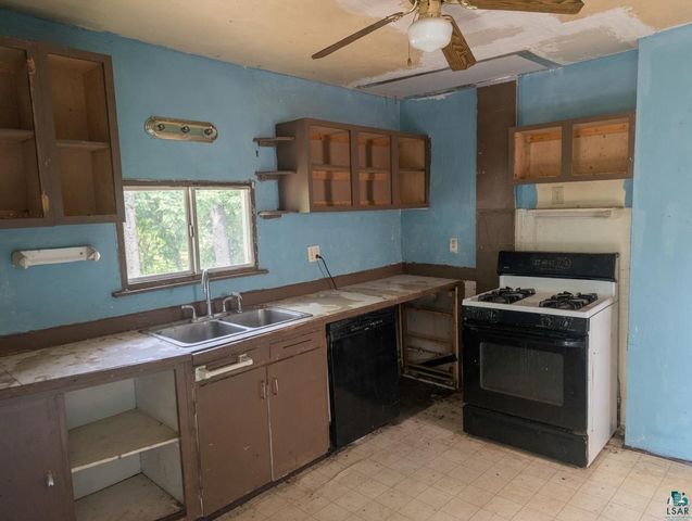 619 Weeks Ave, Superior, WI 54880