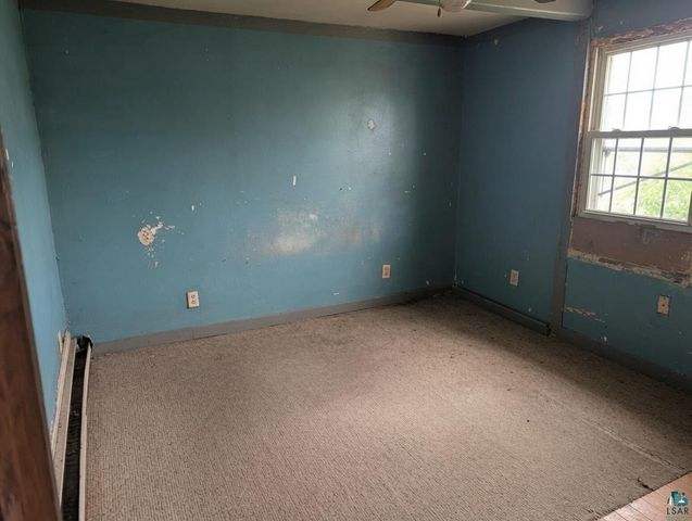 619 Weeks Ave, Superior, WI 54880