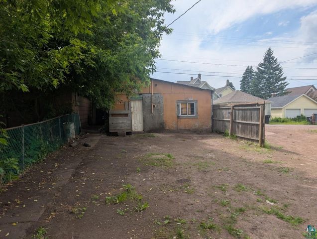 619 Weeks Ave, Superior, WI 54880