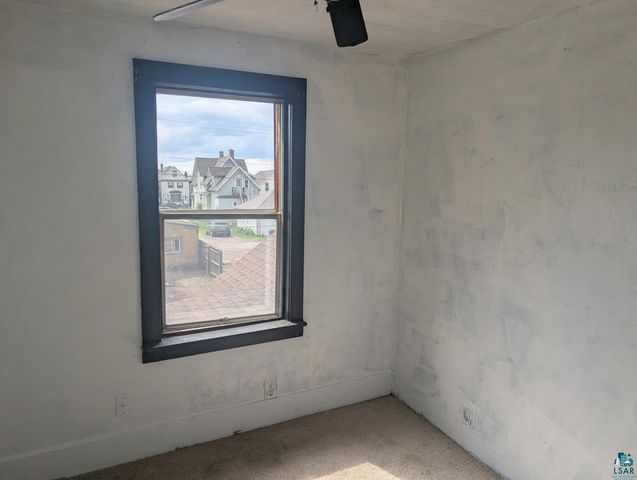 619 Weeks Ave, Superior, WI 54880