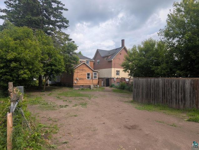 619 Weeks Ave, Superior, WI 54880