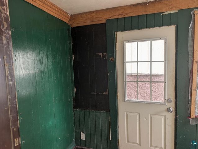 619 Weeks Ave, Superior, WI 54880