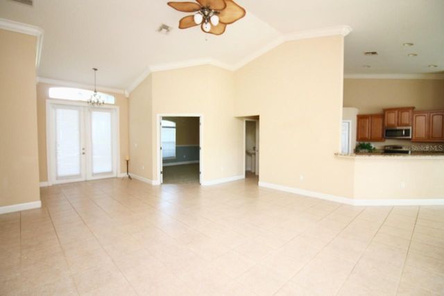 220 HARTRIDGE HILLS DR, Winter Haven, FL 33881