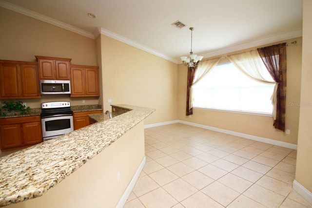 220 HARTRIDGE HILLS DR, Winter Haven, FL 33881
