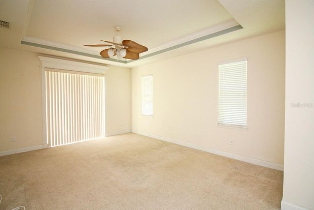 220 HARTRIDGE HILLS DR, Winter Haven, FL 33881