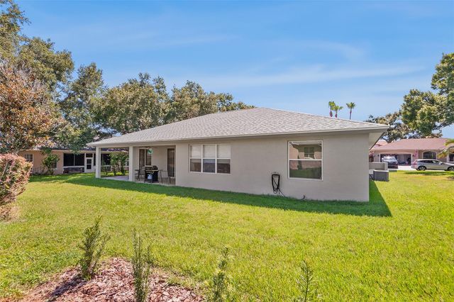 220 HARTRIDGE HILLS DR, Winter Haven, FL 33881