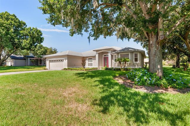 220 HARTRIDGE HILLS DR, Winter Haven, FL 33881