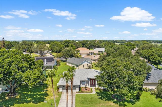 220 HARTRIDGE HILLS DR, Winter Haven, FL 33881
