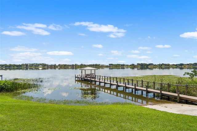 220 HARTRIDGE HILLS DR, Winter Haven, FL 33881