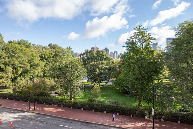 19 Arlington St. 32, Boston, MA 02116