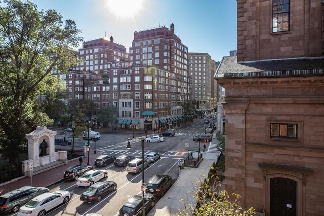 19 Arlington St. 32, Boston, MA 02116
