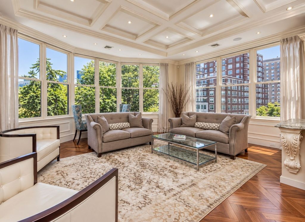 19 Arlington St. 32, Boston, MA 02116