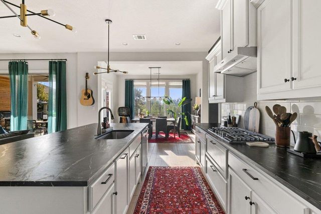 2503 Sunset Vista CIR 132, Spicewood, TX 78669