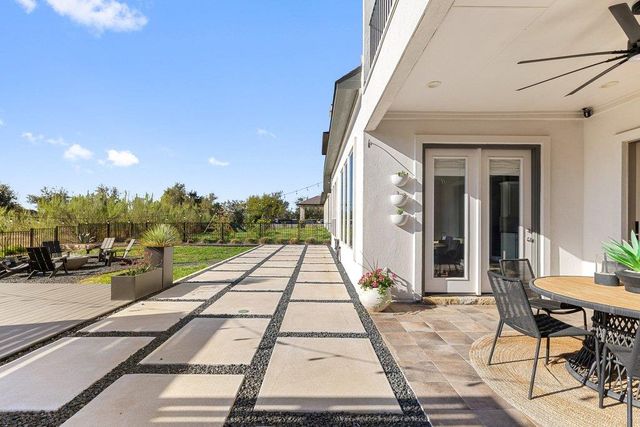 2503 Sunset Vista CIR 132, Spicewood, TX 78669