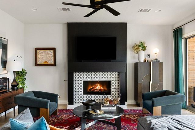 2503 Sunset Vista CIR 132, Spicewood, TX 78669