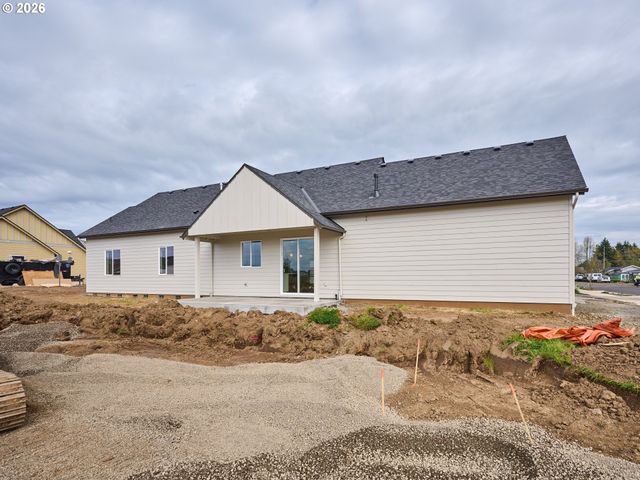 1281 Brown St, Woodburn, OR 97071