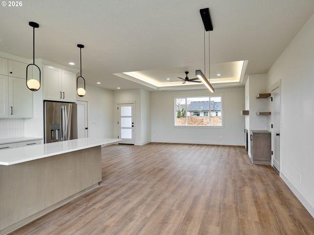 1281 Brown St, Woodburn, OR 97071