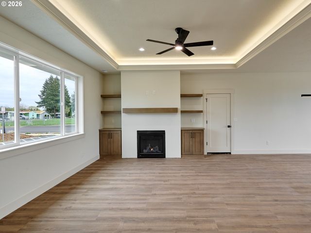 1281 Brown St, Woodburn, OR 97071