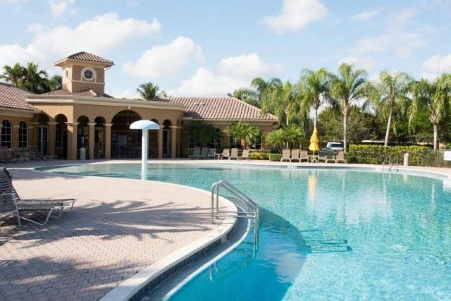 6087 Eaton Street, West Palm Beach, FL 33411