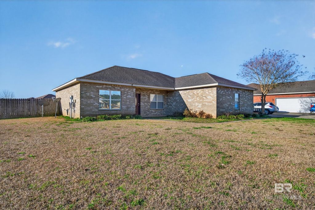 13692 County Road 66, Loxley, AL 36551