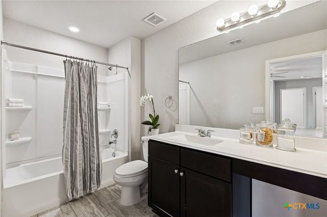 533 Sand Trail Street, New Braunfels, TX 78130