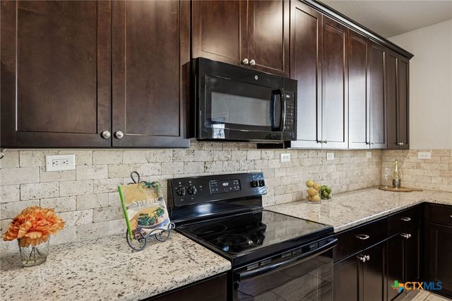 533 Sand Trail Street, New Braunfels, TX 78130