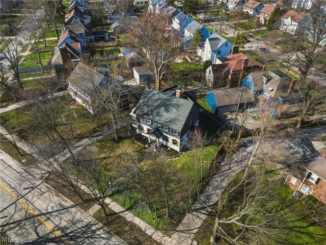 14605 S Woodland Road, Shaker Heights, OH 44120