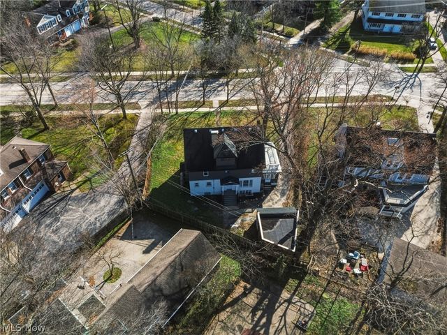 14605 S Woodland Road, Shaker Heights, OH 44120