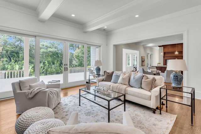 25 Hazelhurst Street, Charleston, SC 29492