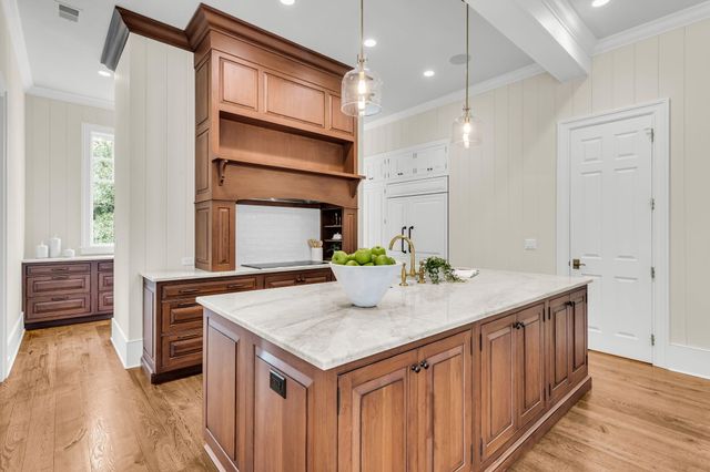 25 Hazelhurst Street, Charleston, SC 29492